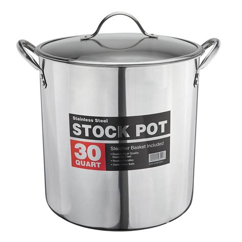 30 quart pot - Aluminum turkey pot with lid & lifting hook/rack. Spigot makes draining oil fast and easy, saving you time and effort during cleanup. 30 quart turkey fryer cooks up to 20-pound turkey. 38,000 BTU cast iron burner. Regulator & auto shut-off safety timer. CSA approved regulator and hose. Durable steel base. 12” stainless steel Thermometer.